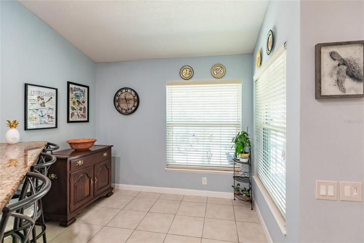 CASUAL DINING AREA