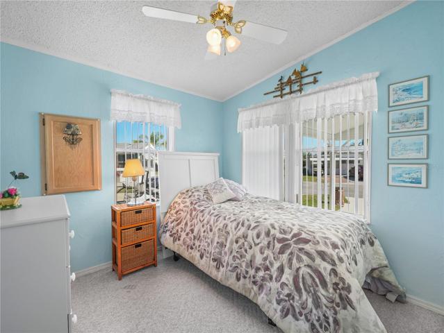 Guest bedroom