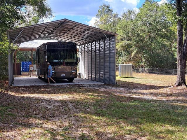 Plenty of space for your RV and more