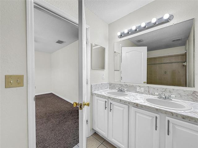 Unit A Master Bath