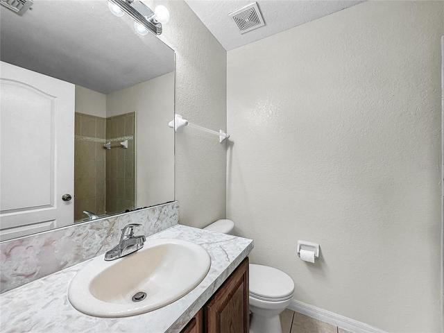 Unit B Bath 2
