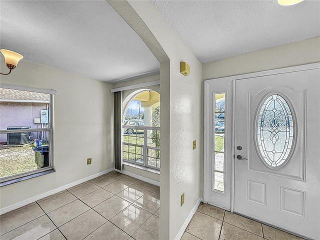 Unit A Entrance/Dining