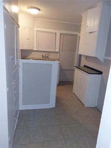 Unit 4 Kitchen