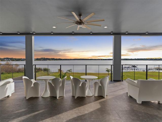 Upstairs balcony