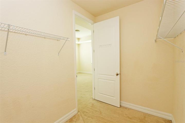 Walk-in Closet