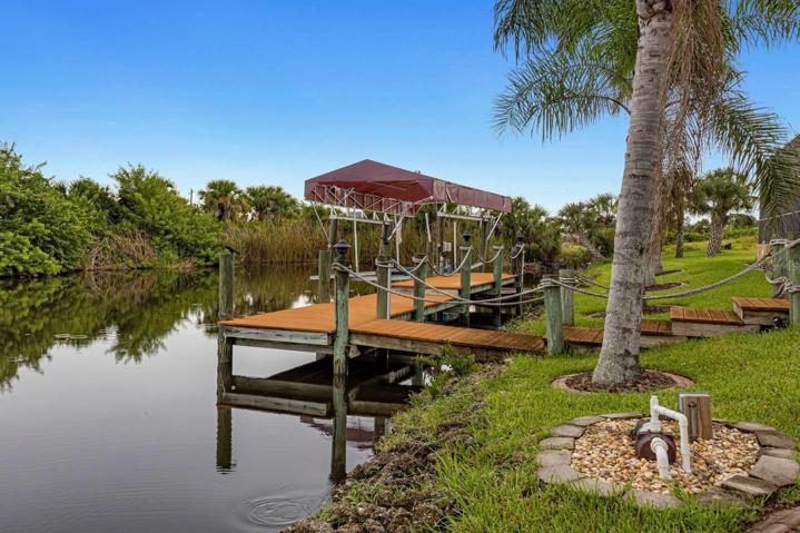 Composite boat dock with lift