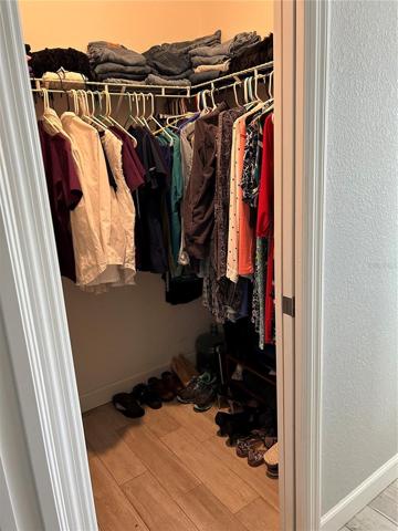 primary closet 1