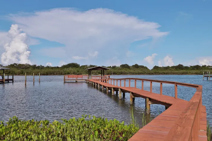 Beautiful long dock to Intracoastal