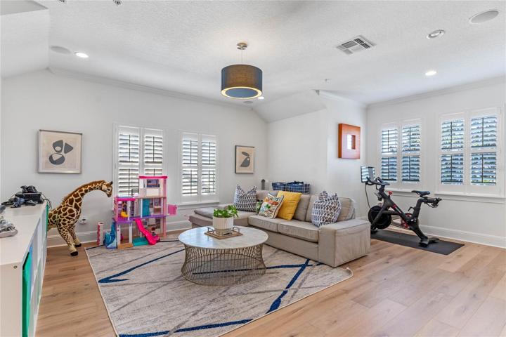 bonus loft