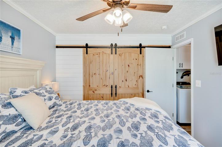 Closet with barndoor sliders