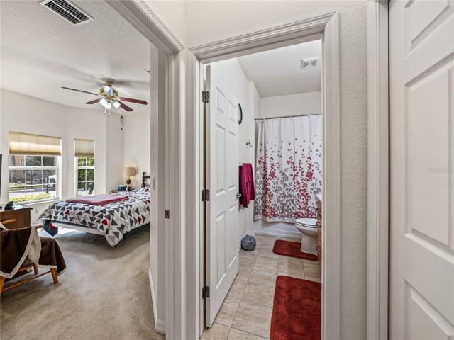 Guest bedroom