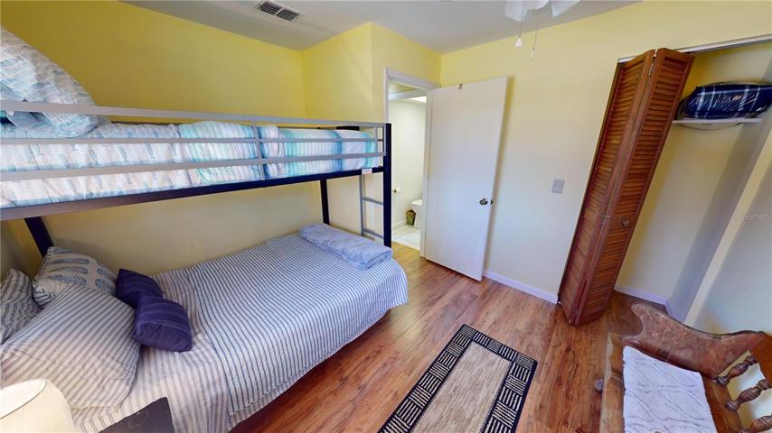 Guest bedroom