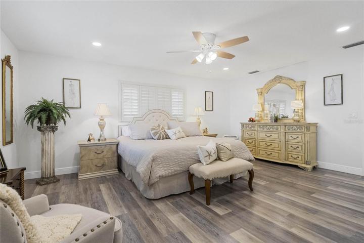Huge 14' x 18' Space
