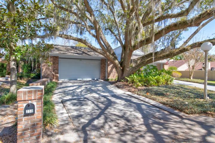 A stunning Heritage Oak Welcomes you Home
