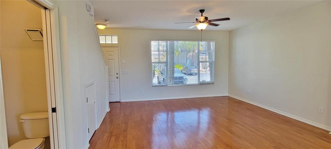 Living/dining room