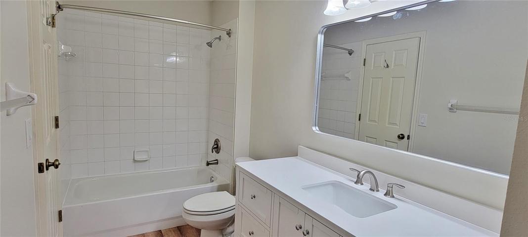 Shared Full Bathroom