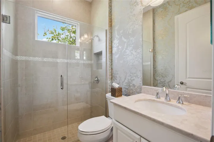 HALL BATH AND BATHROOM FOR 1ST  BEDROOM