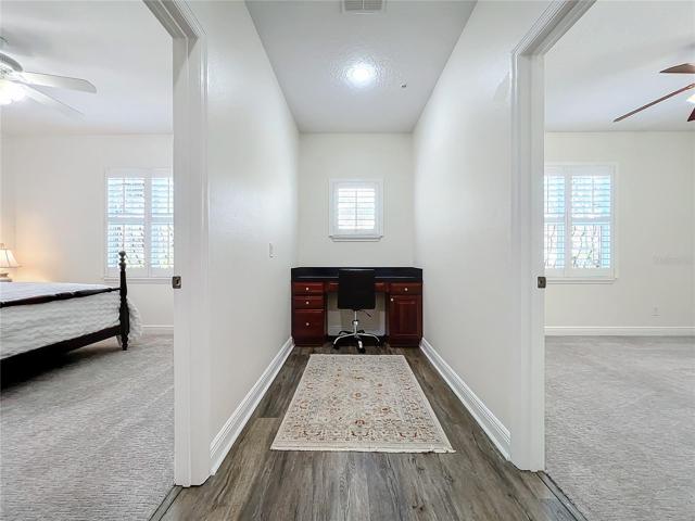 Built-In Desk Between 2 Upstairs Bedrooms