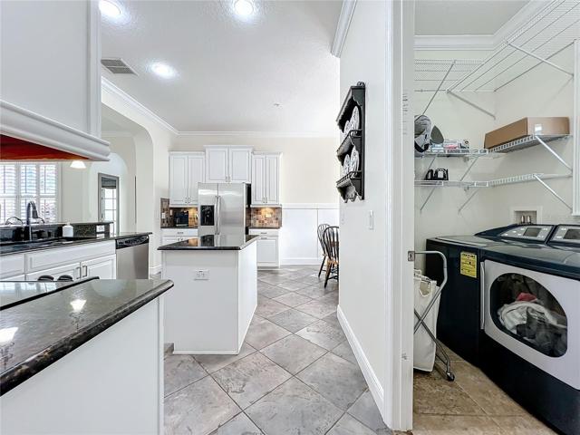 Kitchen/Laundry Room