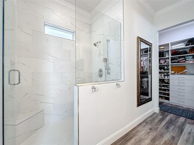 Walk In Shower in Master Bathroom