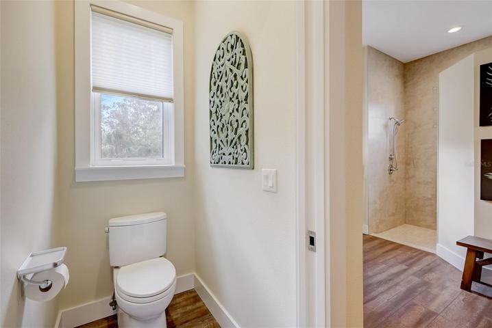 Private toilet area