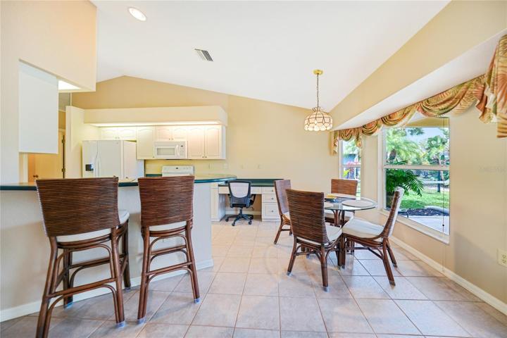 Bar and breakfast nook