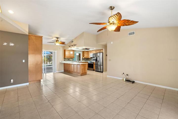 Kitchen/dining