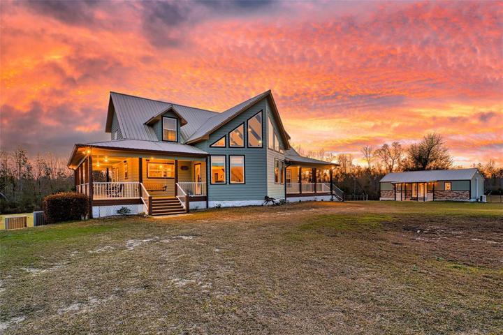 2512 SF Home & 540 SF Guest House