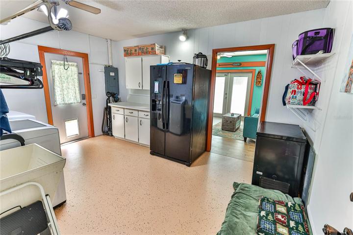 Inside laundry with separate entrance