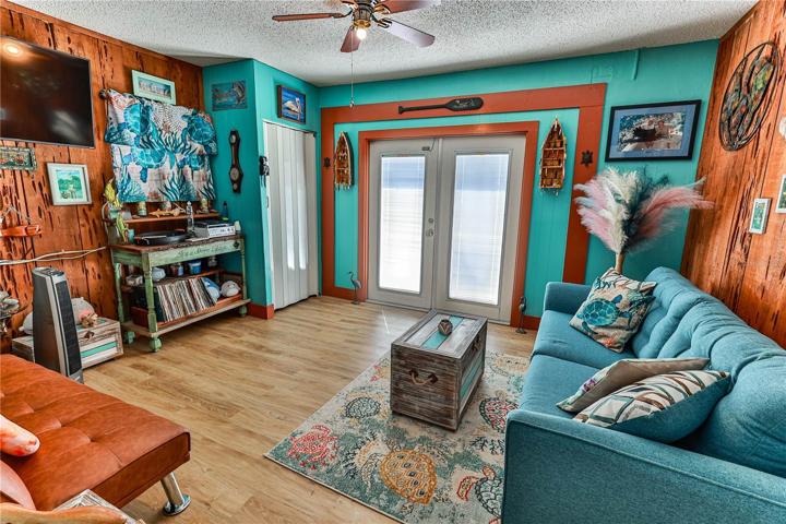 FLEX ROOM with clloset and separate entrance