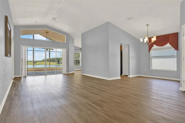 Open Concept Floor Plan that is ideal for entertaining