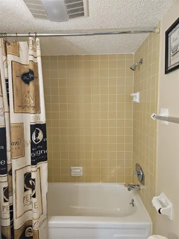 gust shower tub