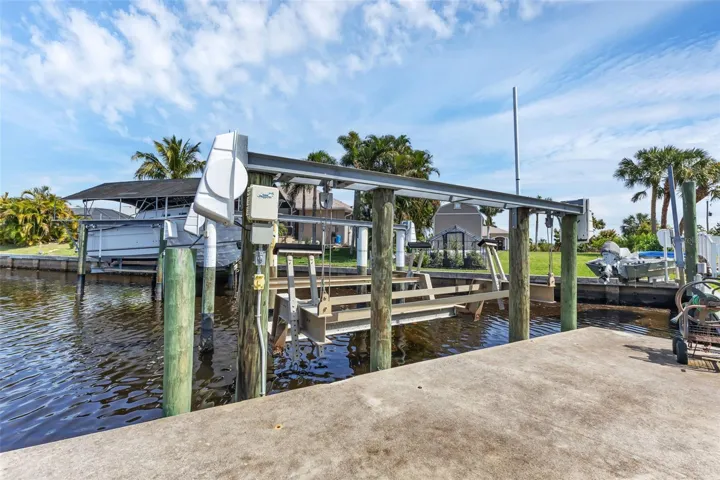 dock and sailoboat lift