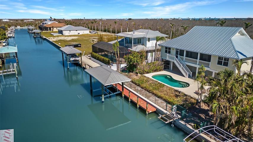 Boater's Paradise, 88' Concrete Seawall