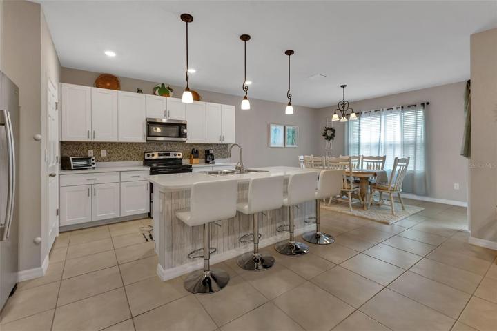 Island breakfast bar