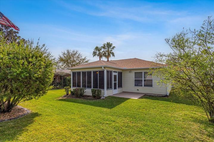 Nice Sized! Spacious Back Yard