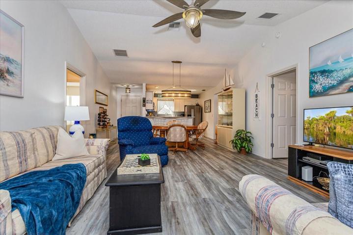 Great Room Perfect for Both Large & Small Gatherings