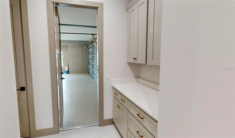 Garage rear foyer