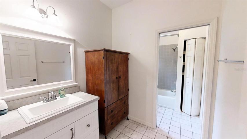 Bathroom 1 view 2