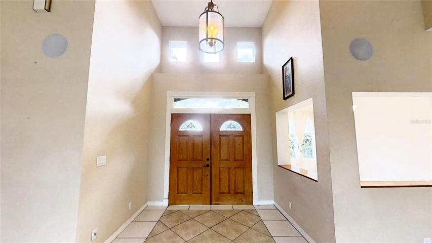 Front Doors/Foyer