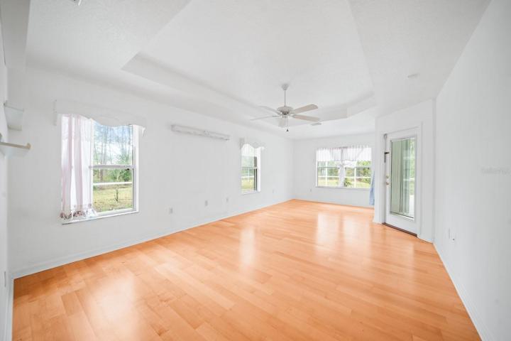 Mastes Bedroom