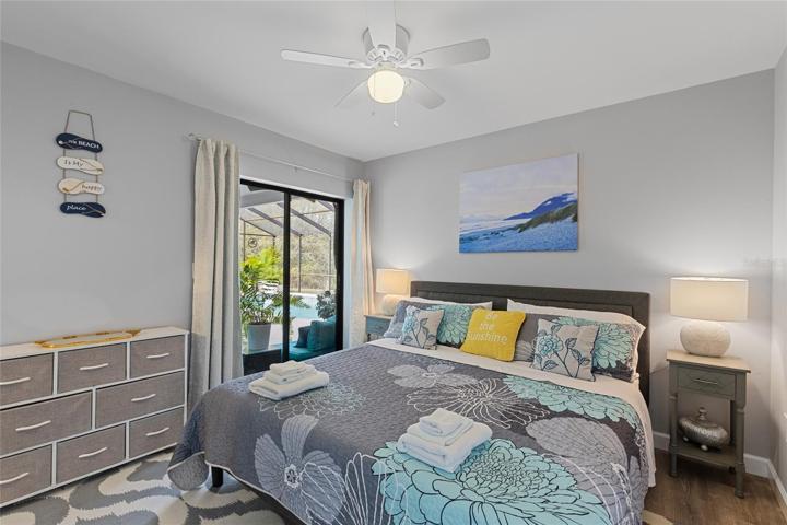 2nd bedroom with pool access