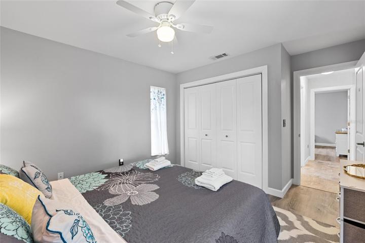 2nd bedroom with pool access