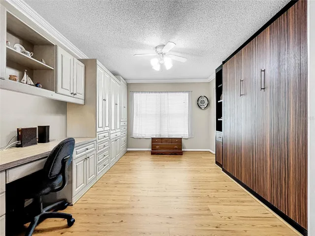 Ideal room for office or hobbies