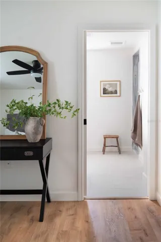 Charming en-suite bathroom.