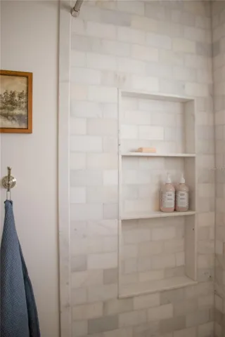 Custom large niche