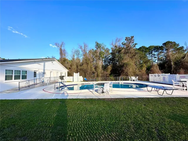 COMMUNITY POOL