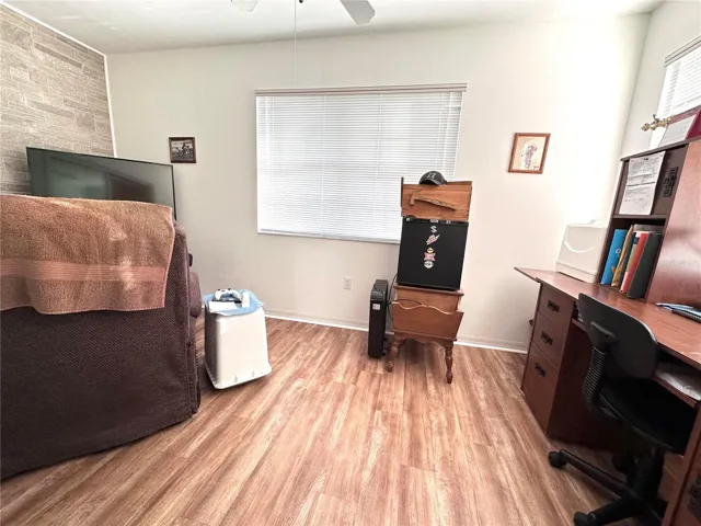 HOME OFFICE