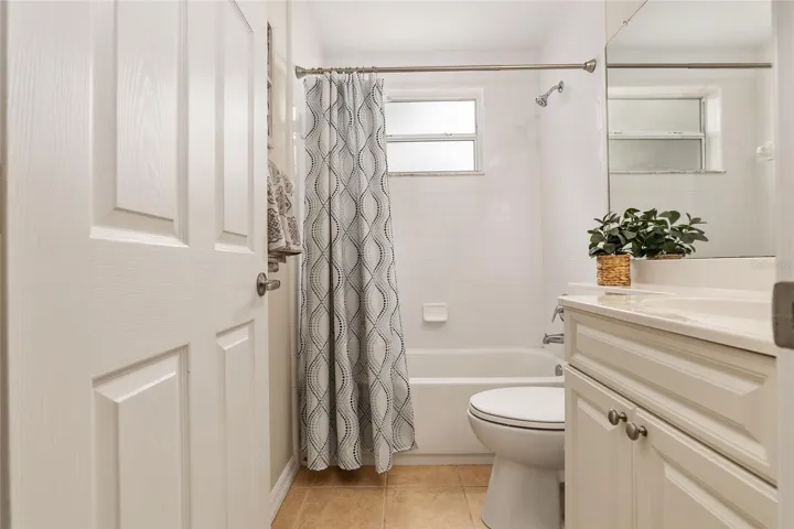 2nd bathroom
