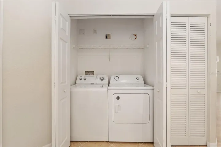 washer and dryer closet